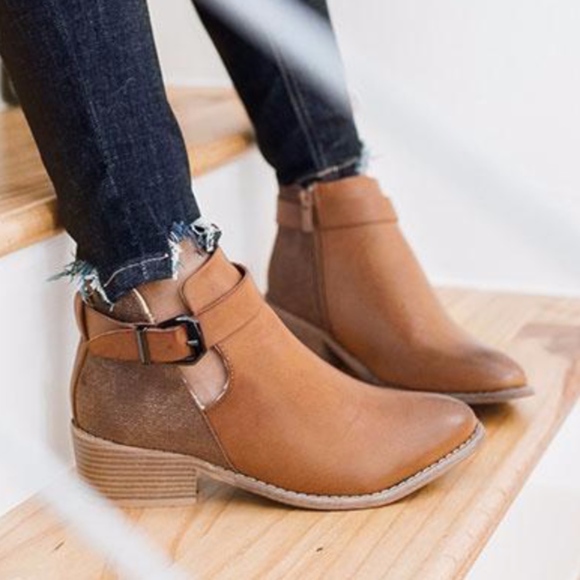 Shoes - Faux Leather cut out bootie
